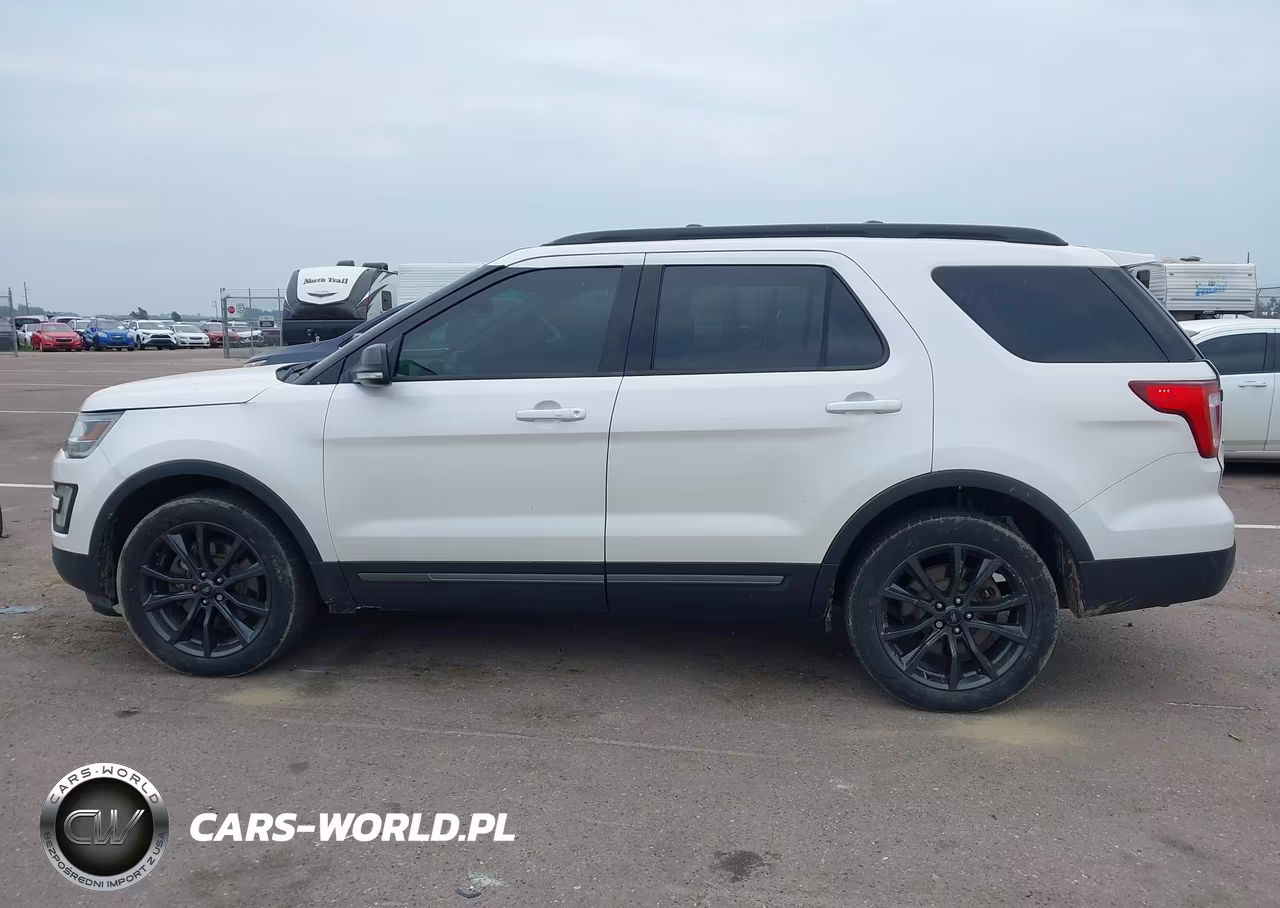 2017 Ford Explorer Xlt VIN:1FM5K8D80HGD52413 - 14