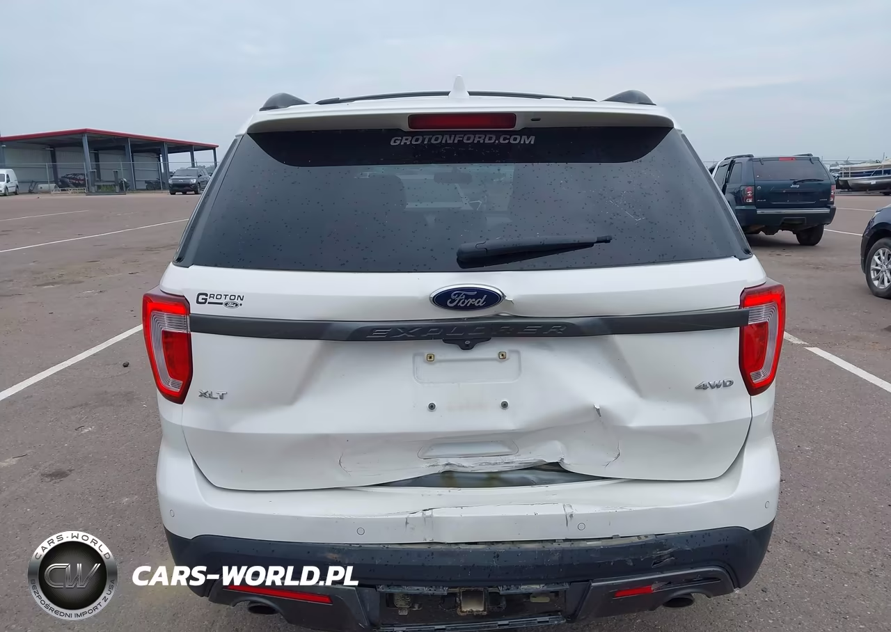 2017 Ford Explorer Xlt VIN:1FM5K8D80HGD52413 - 16
