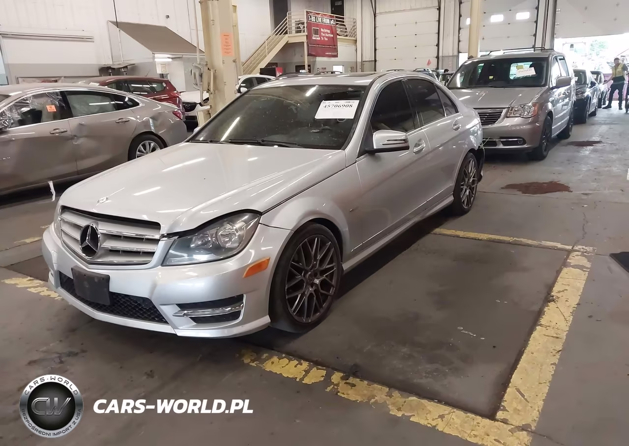 2012 Mercedes-Benz C 250 Sport VIN:WDDGF4HB6CR197322 - 2