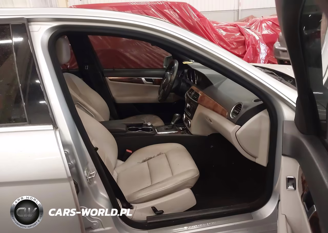 2012 Mercedes-Benz C 250 Sport VIN:WDDGF4HB6CR197322 - 5