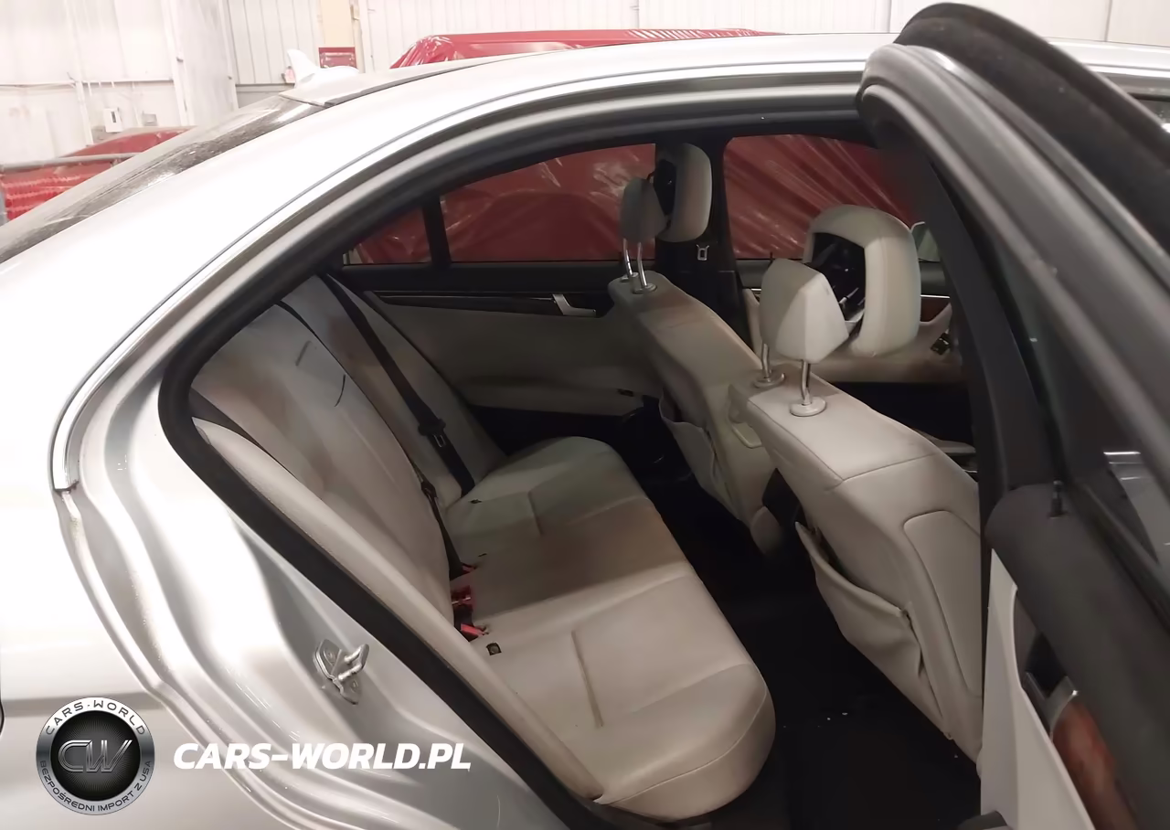 2012 Mercedes-Benz C 250 Sport VIN:WDDGF4HB6CR197322 - 8