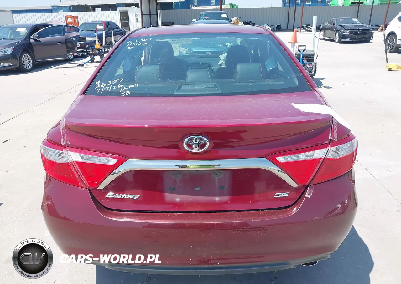 2016 Toyota Camry Se VIN:4T1BF1FK0GU512197 - 17