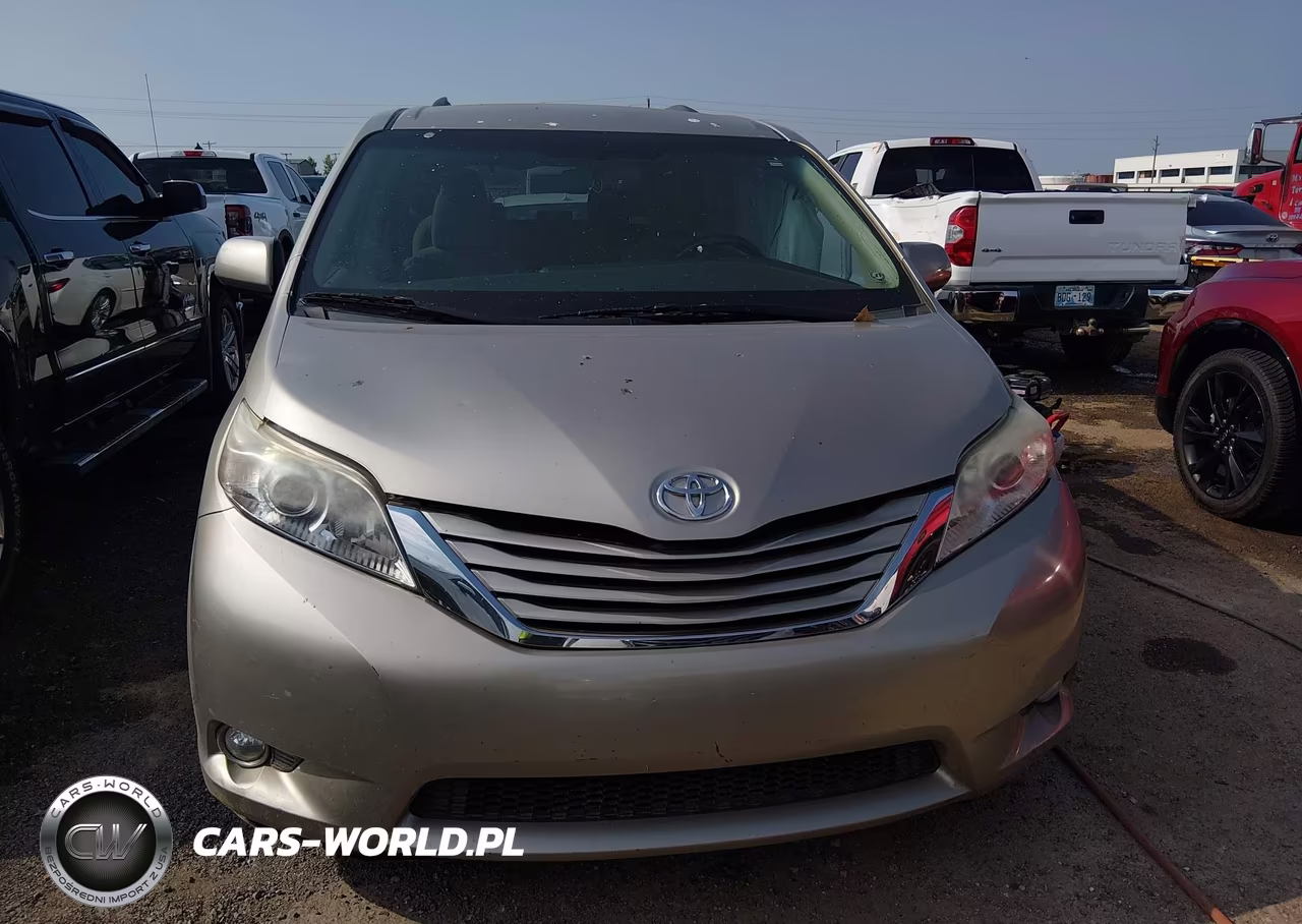 2015 Toyota Sienna Le 8 Passenger VIN:5TDKK3DC5FS631387 - 12