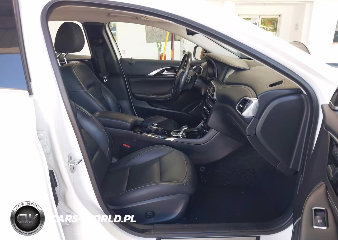 2017 Infiniti Qx30 Premium VIN:SJKCH5CP3HA037462 - 5