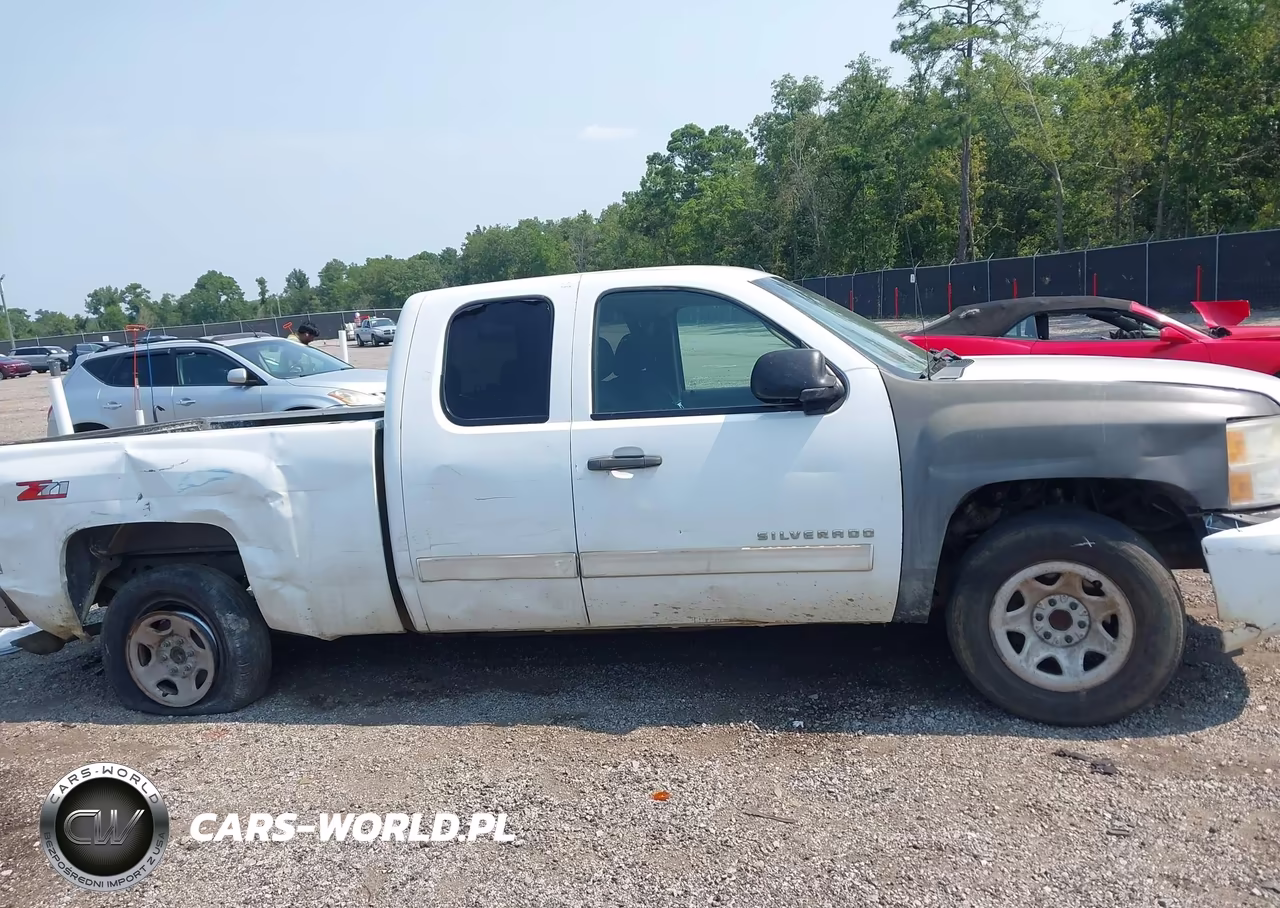 2011 Chevrolet Silverado 1500 Lt VIN:1GCRCSE02BZ290517 - 13
