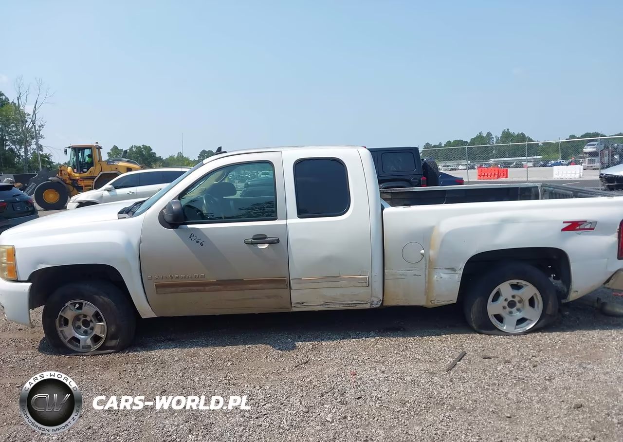 2011 Chevrolet Silverado 1500 Lt VIN:1GCRCSE02BZ290517 - 14