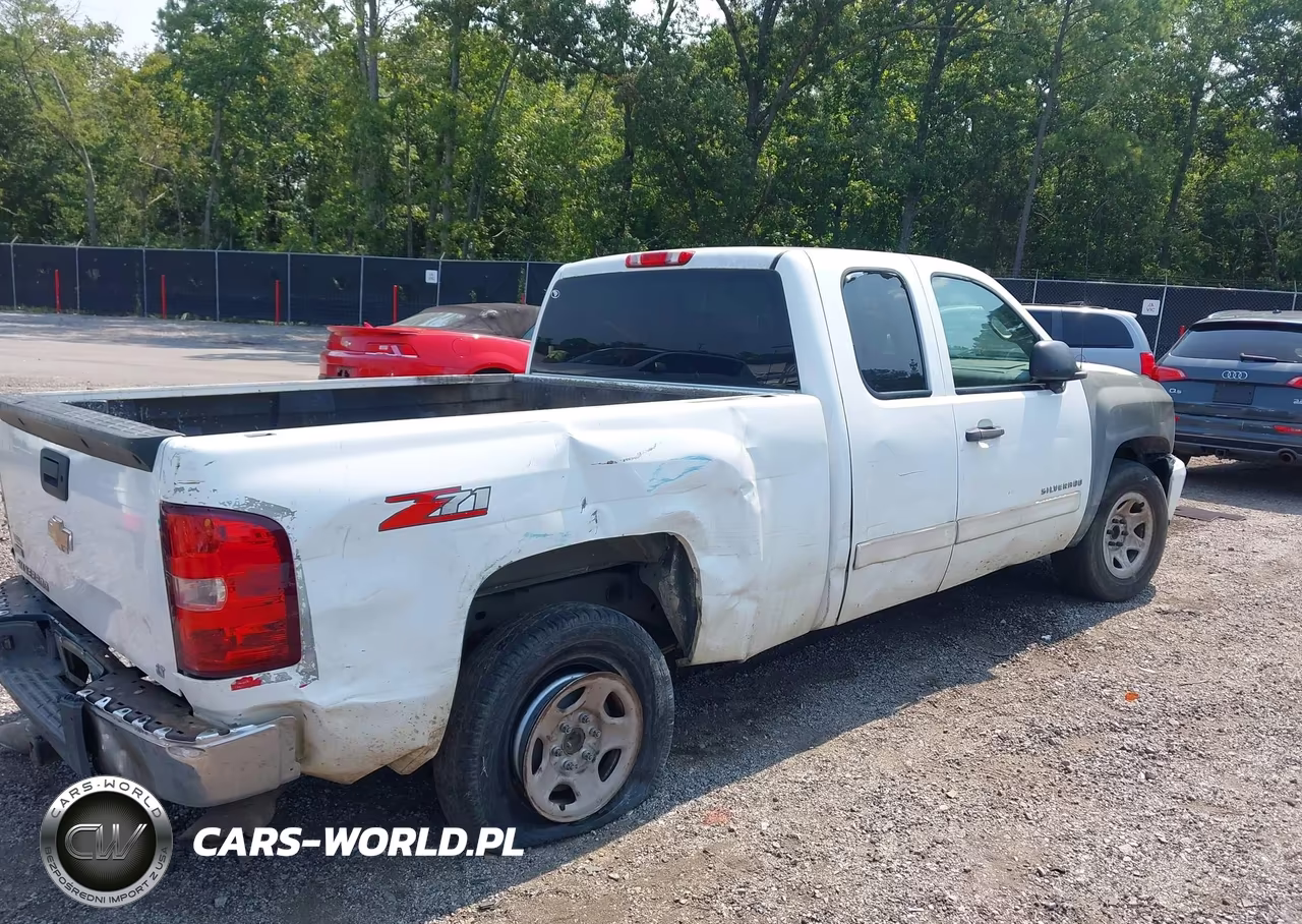 2011 Chevrolet Silverado 1500 Lt VIN:1GCRCSE02BZ290517 - 4