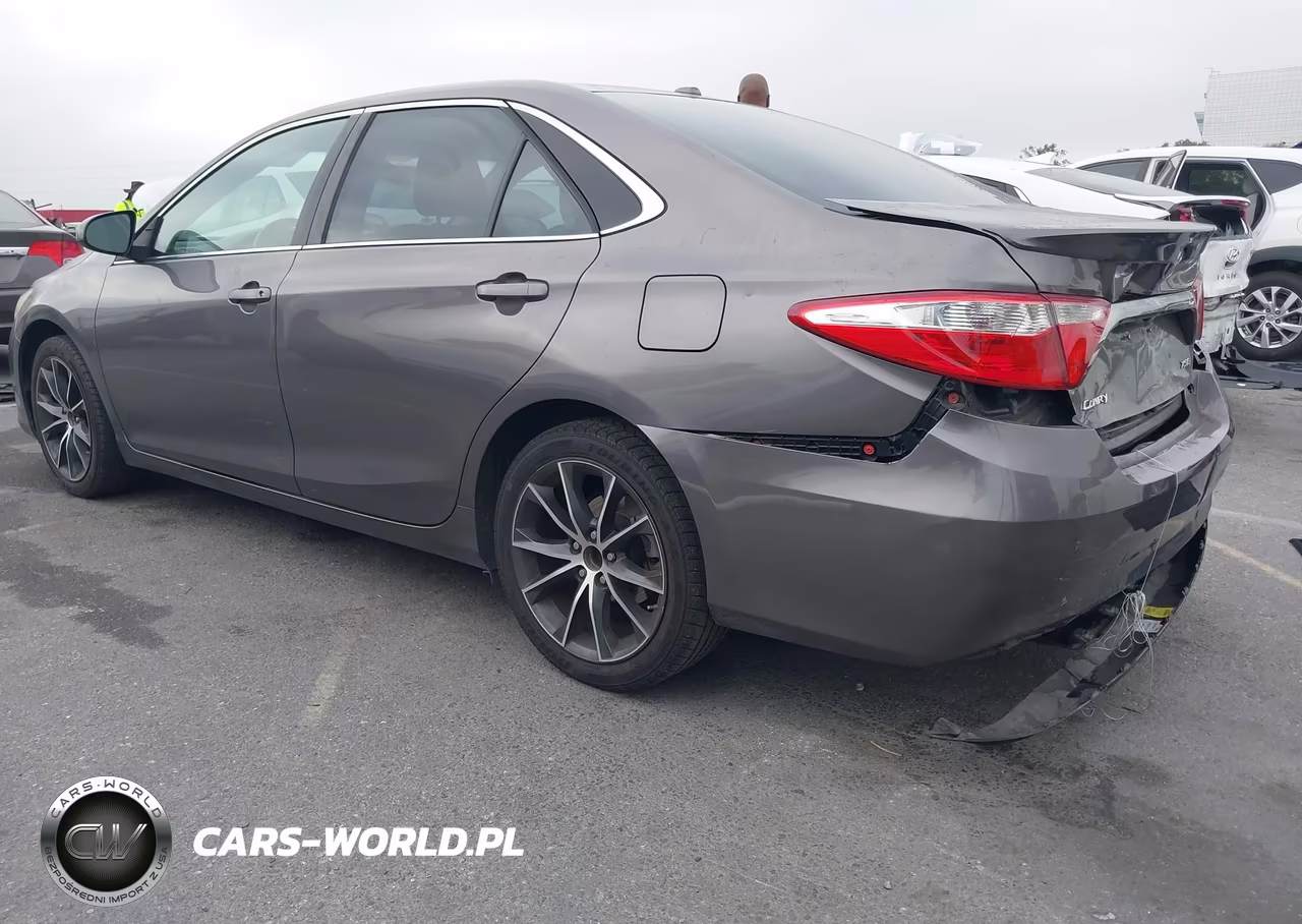 2017 Toyota Camry Xse VIN:4T1BF1FK6HU794444 - 3