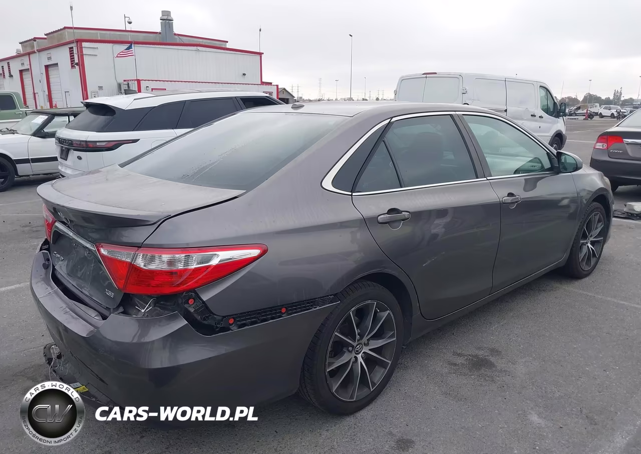2017 Toyota Camry Xse VIN:4T1BF1FK6HU794444 - 4