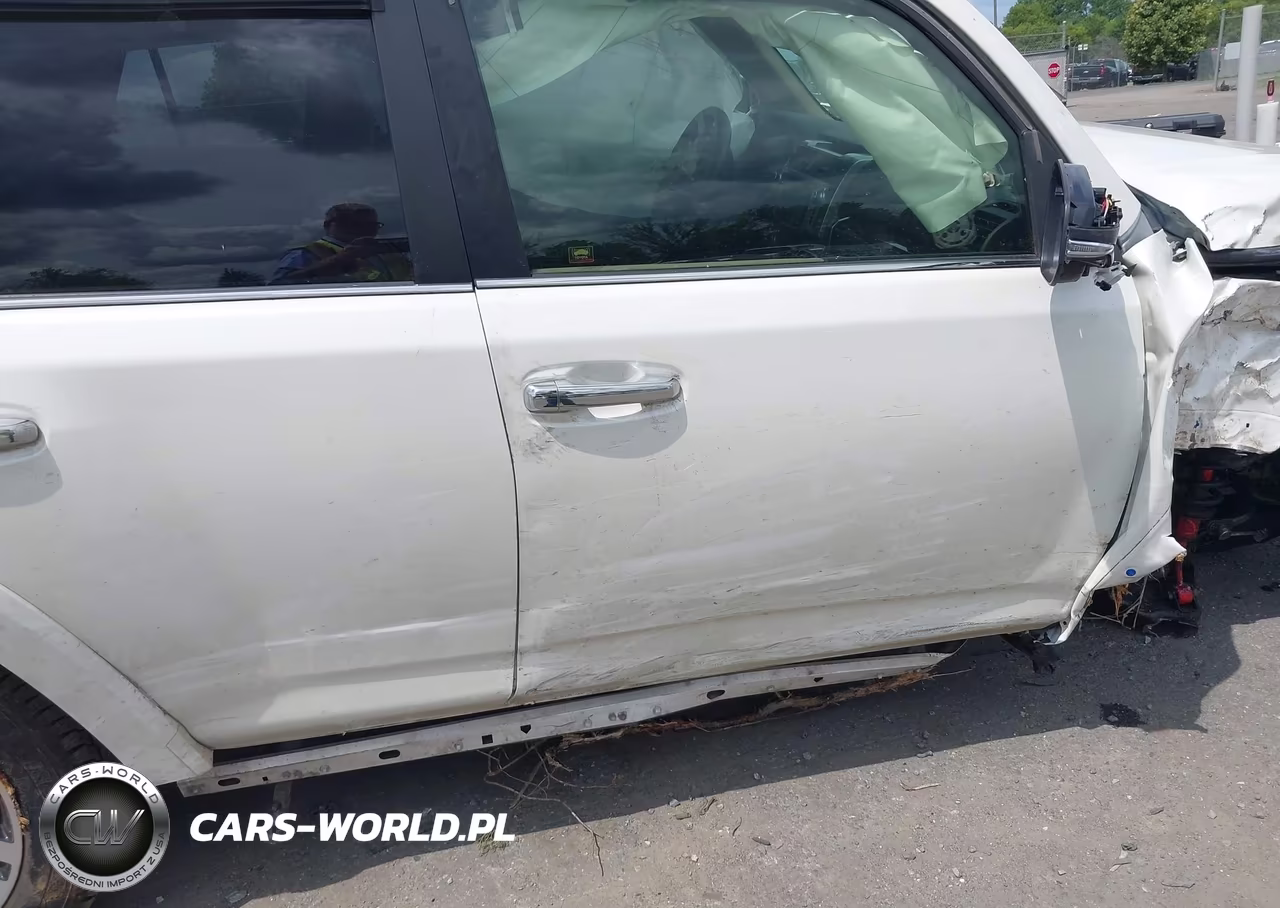 2016 Toyota 4Runner Limited VIN:JTEBU5JR0G5357422 - 6