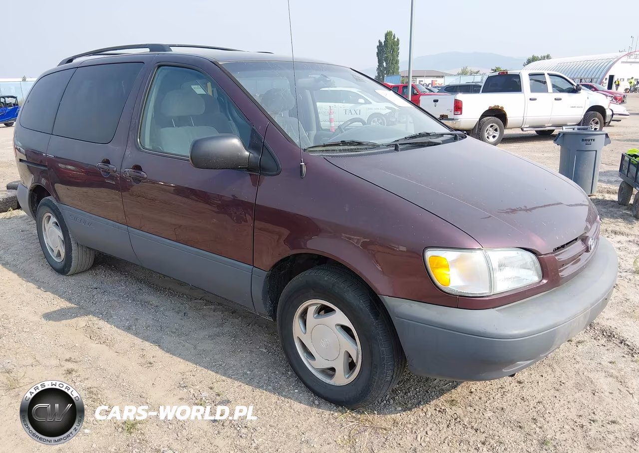 2000 Toyota Sienna Le