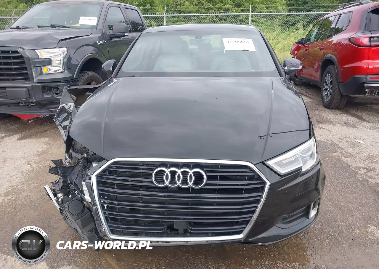 2018 Audi A3 2.0T Premium-2.0T Tech Premium VIN:WAUAUGFF5J1010755 - 12