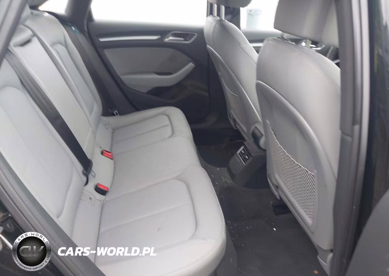 2018 Audi A3 2.0T Premium-2.0T Tech Premium VIN:WAUAUGFF5J1010755 - 8