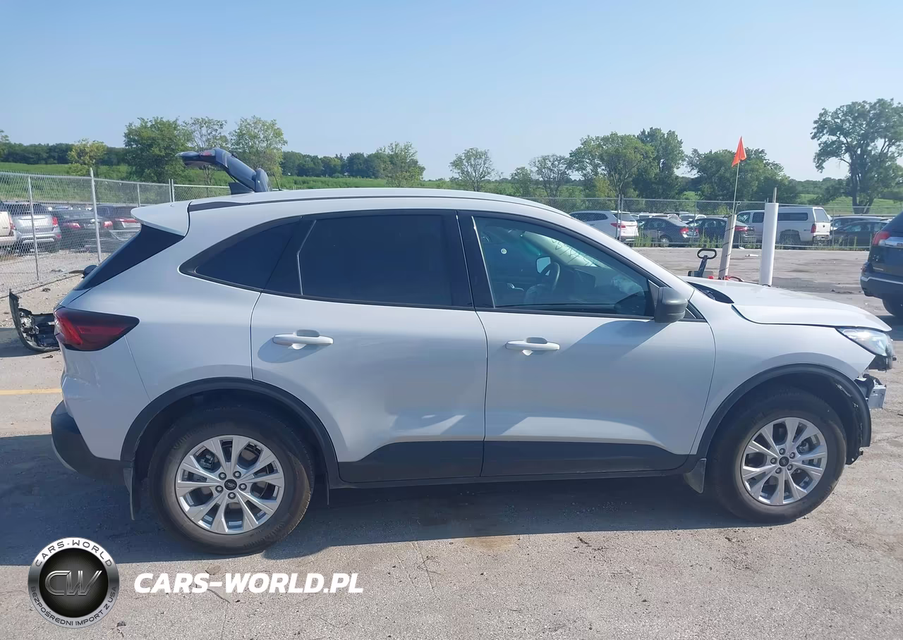 2025 Ford Escape Active VIN:1FMCU9GN7SUA05369 - 13
