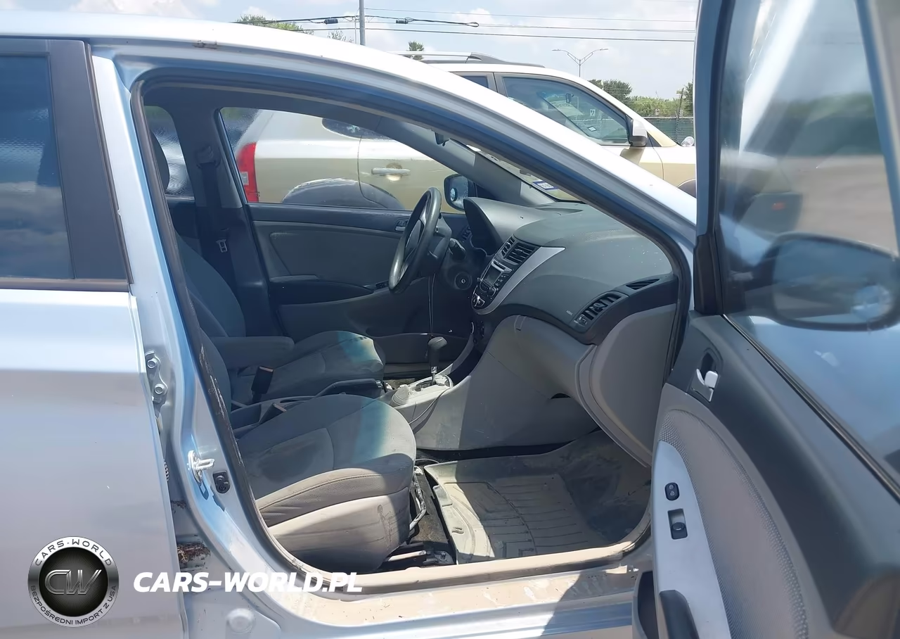 2013 Hyundai Accent Gs VIN:KMHCT5AE4DU138100 - 5