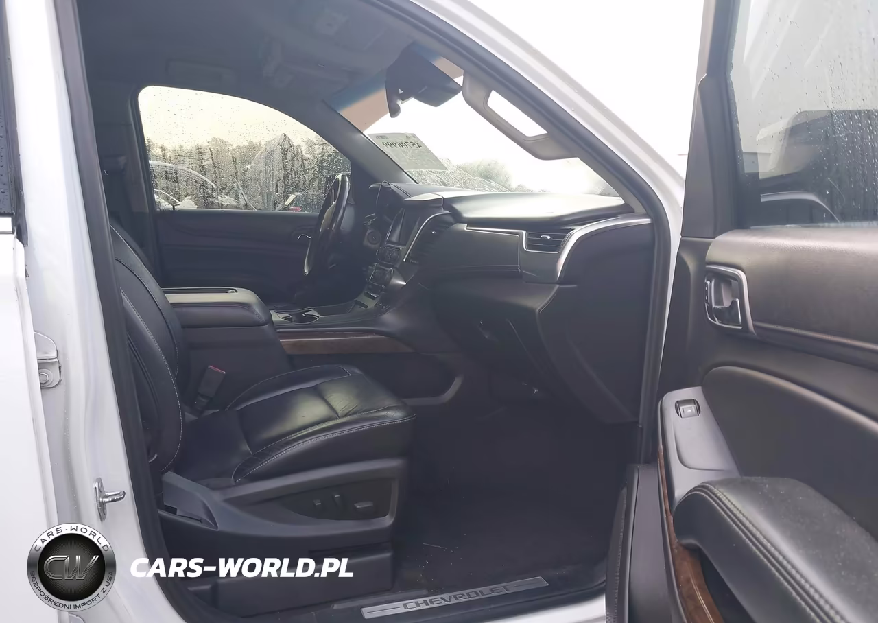 2018 Chevrolet Suburban Lt VIN:1GNSKHKC9JR232559 - 5