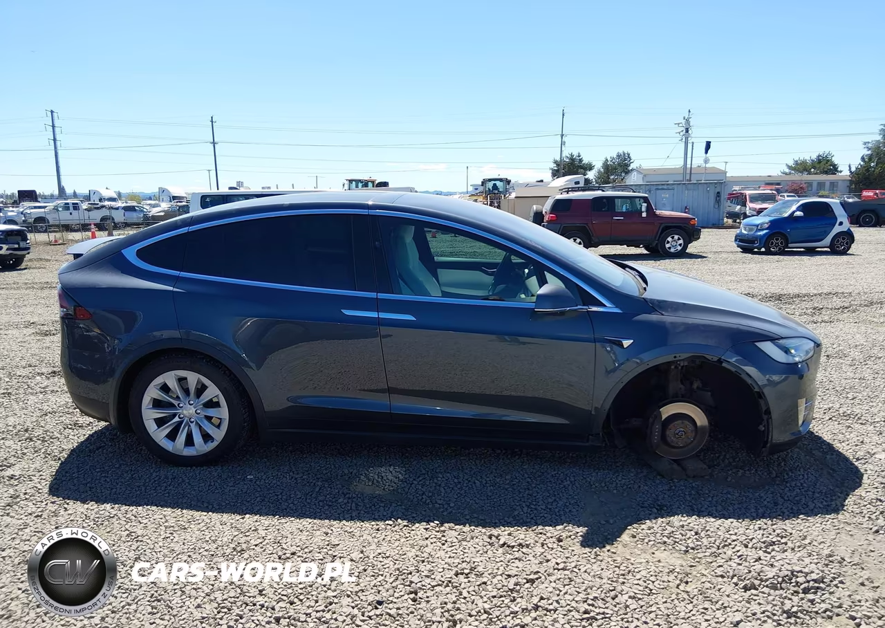 2020 Tesla Model X Long Range Dual Motor All-Wheel Drive-Long Range Plus Dual Motor All-Wheel Drive VIN:5YJXCDE29LF266405 - 14