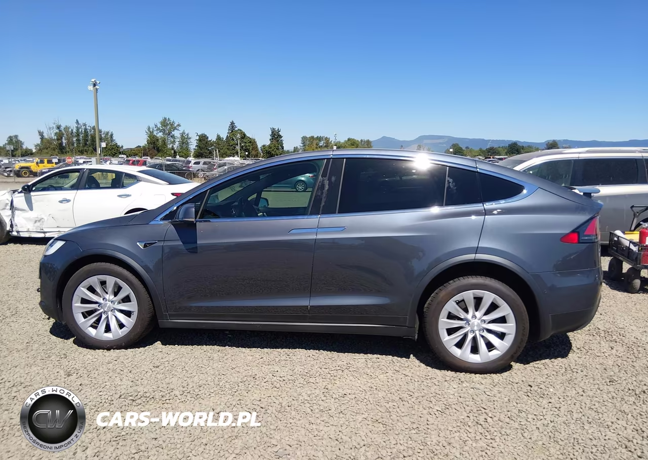 2020 Tesla Model X Long Range Dual Motor All-Wheel Drive-Long Range Plus Dual Motor All-Wheel Drive VIN:5YJXCDE29LF266405 - 15