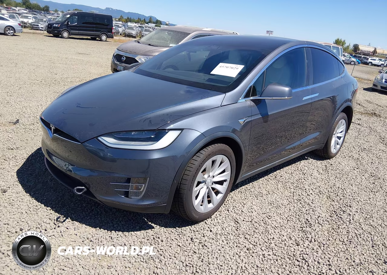 2020 Tesla Model X Long Range Dual Motor All-Wheel Drive-Long Range Plus Dual Motor All-Wheel Drive VIN:5YJXCDE29LF266405 - 2