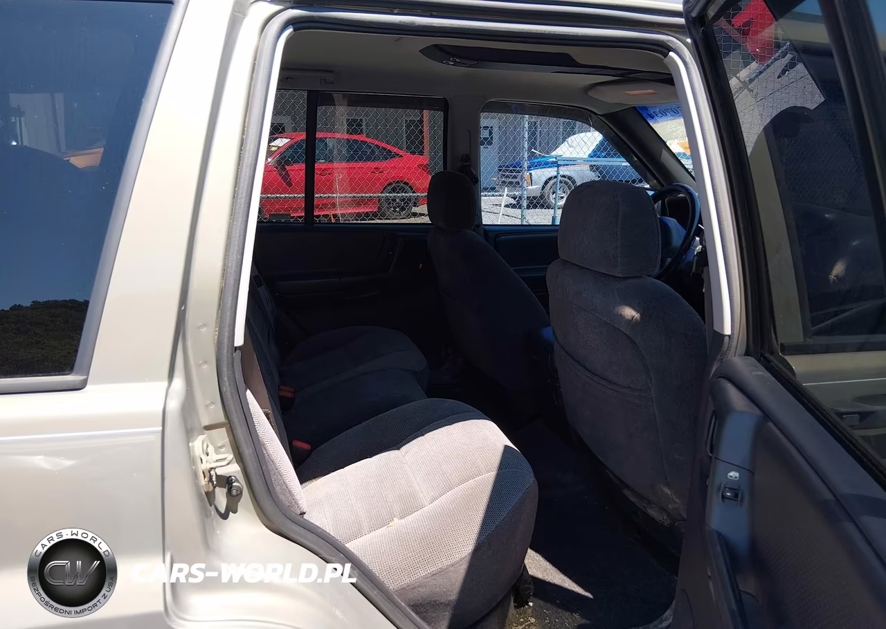 1996 Jeep Grand Cherokee Laredo VIN:1J4GZ58Y9TC326081 - 8