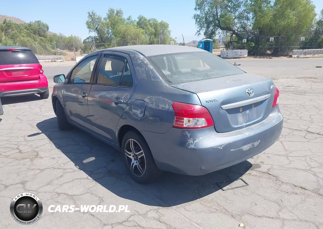 2007 Toyota Yaris VIN:JTDBT923X71035838 - 3