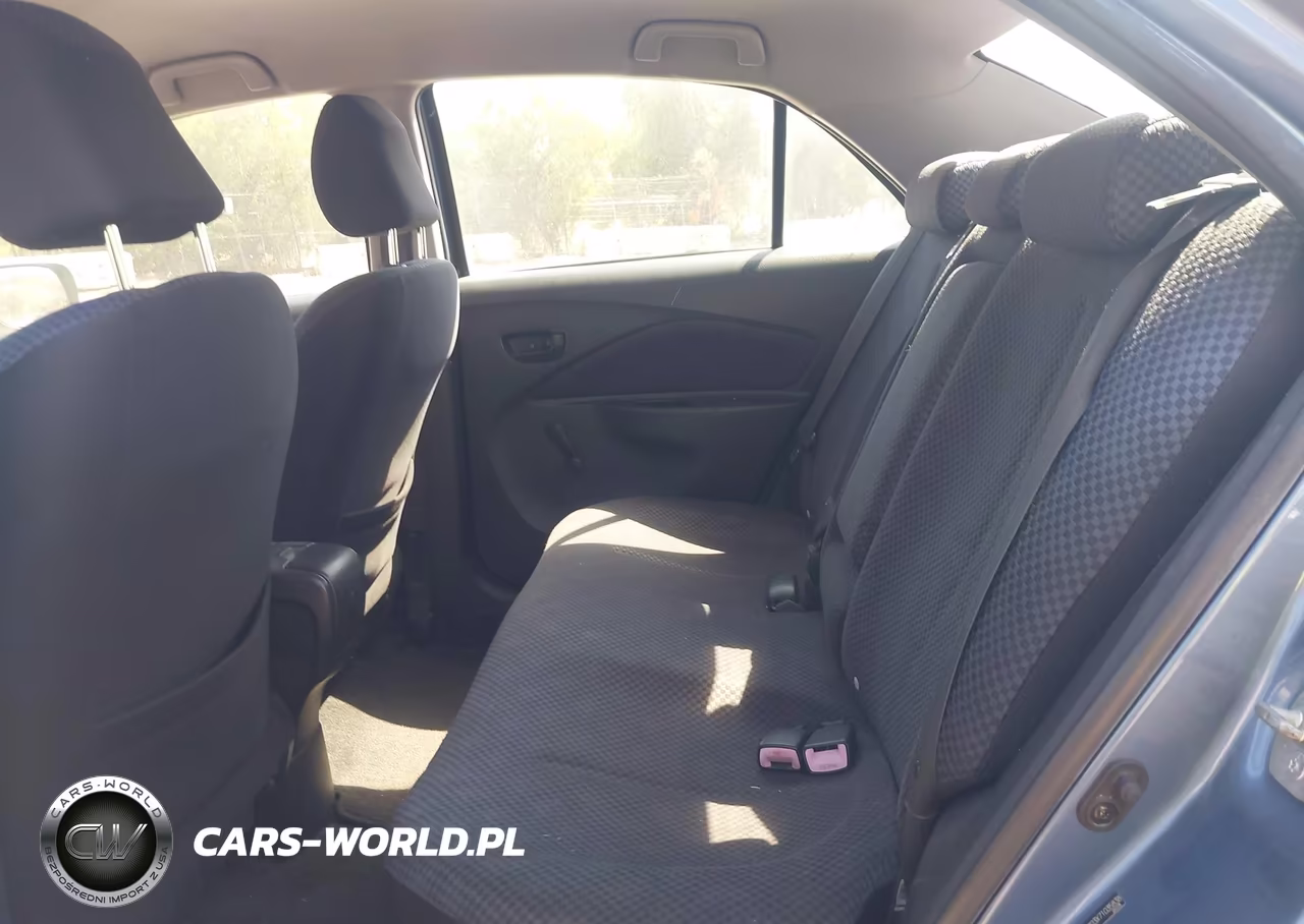 2007 Toyota Yaris VIN:JTDBT923X71035838 - 8