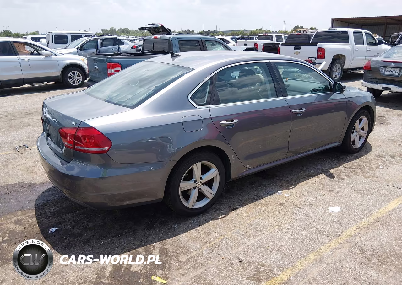 2013 Volkswagen Passat 2.5L Se VIN:1VWBH7A35DC128044 - 4