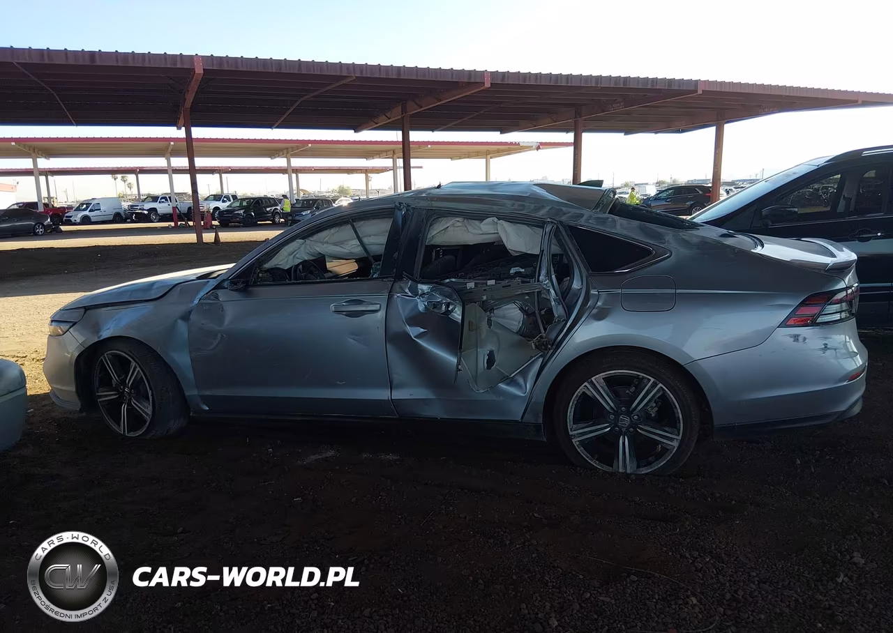 2023 Honda Accord Hybrid Sport VIN:1HGCY2F5XPA069014 - 13
