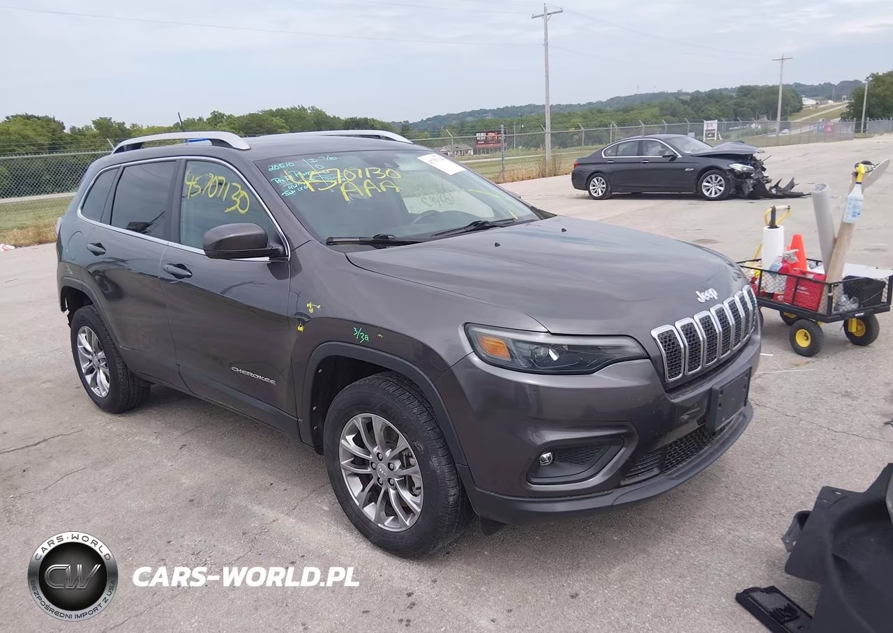 2021 Jeep Cherokee Latitude Plus 4X4 – zdjęcie 1 z 20