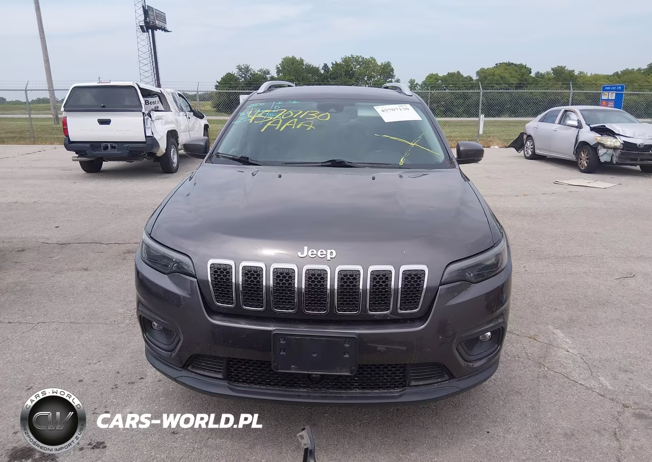 2021 Jeep Cherokee Latitude Plus 4X4 VIN:1C4PJMLB8MD117999 - 13