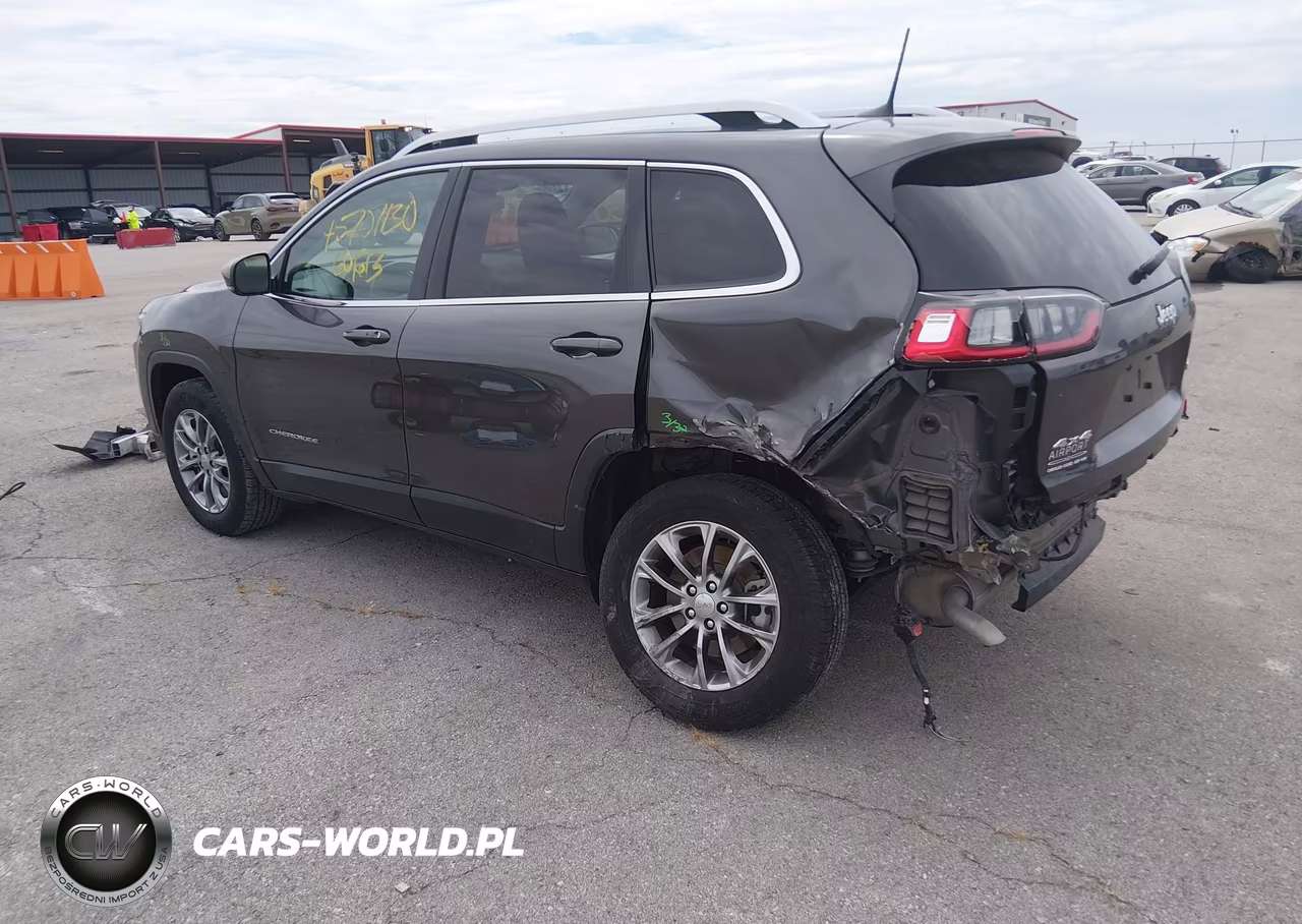 2021 Jeep Cherokee Latitude Plus 4X4 VIN:1C4PJMLB8MD117999 - 3