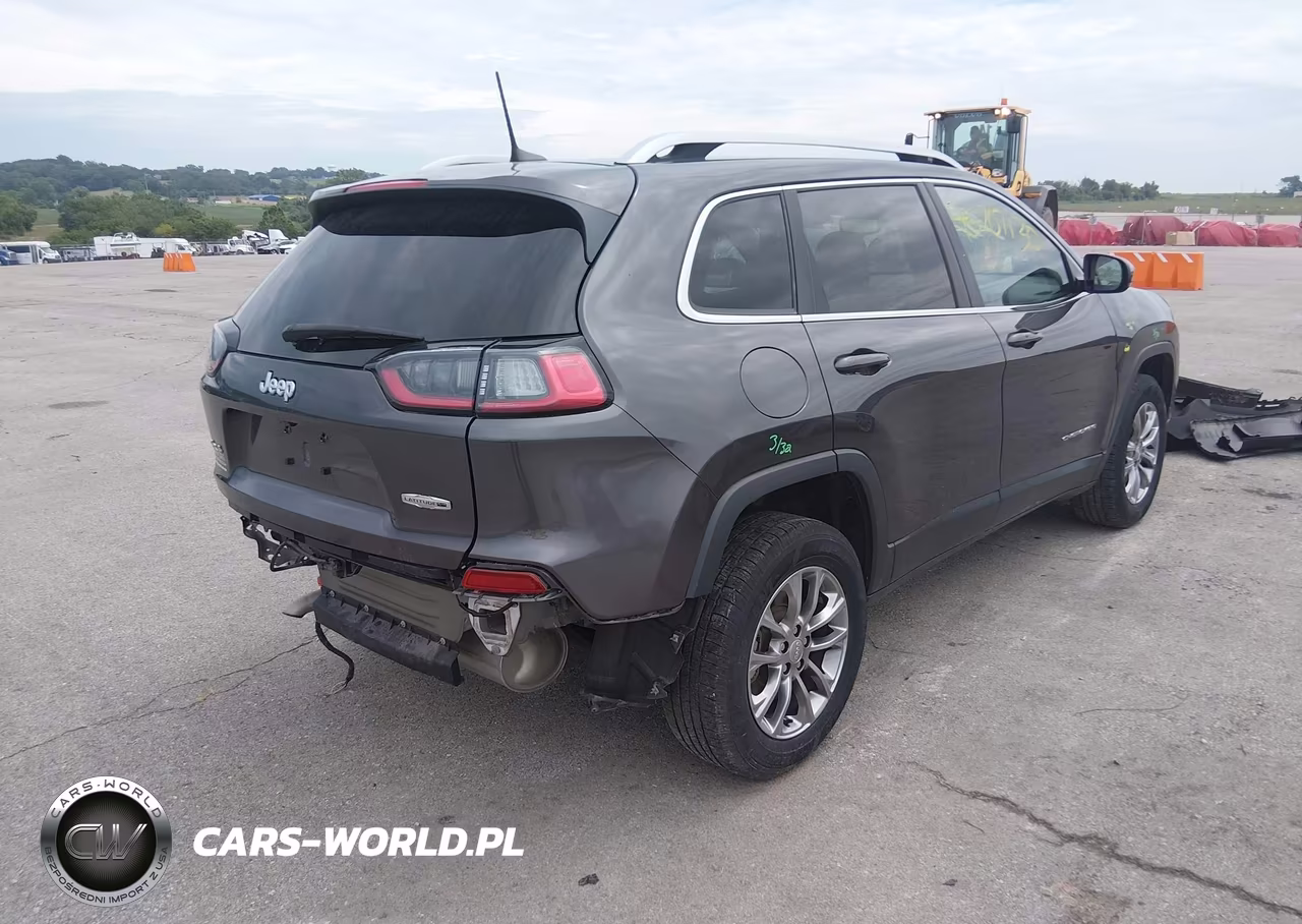 2021 Jeep Cherokee Latitude Plus 4X4 VIN:1C4PJMLB8MD117999 - 4