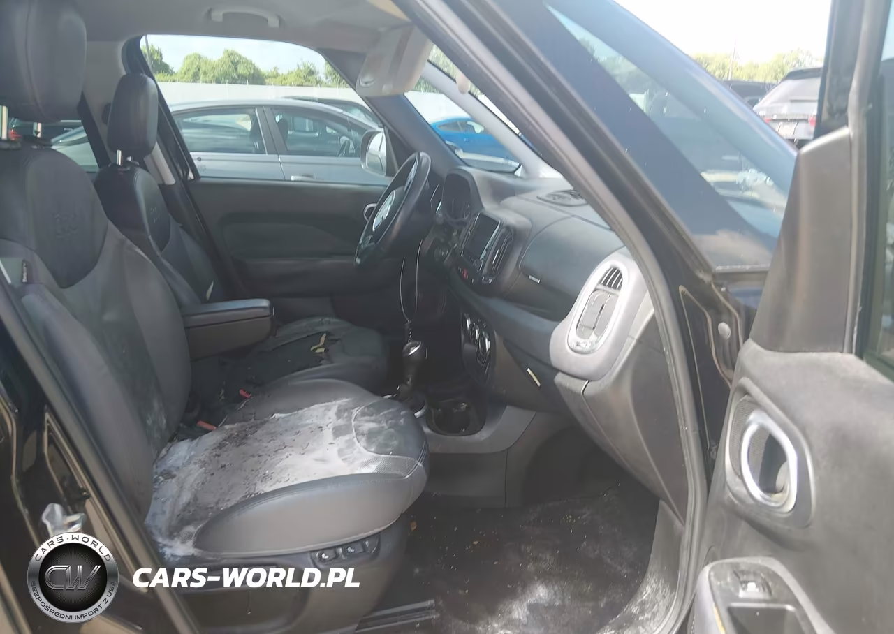 2015 Fiat 500L Lounge VIN:ZFBCFACH5FZ036762 - 5