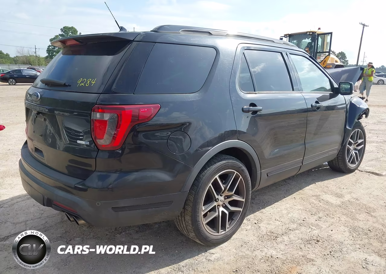 2019 Ford Explorer Sport VIN:1FM5K8GT8KGA18346 - 4