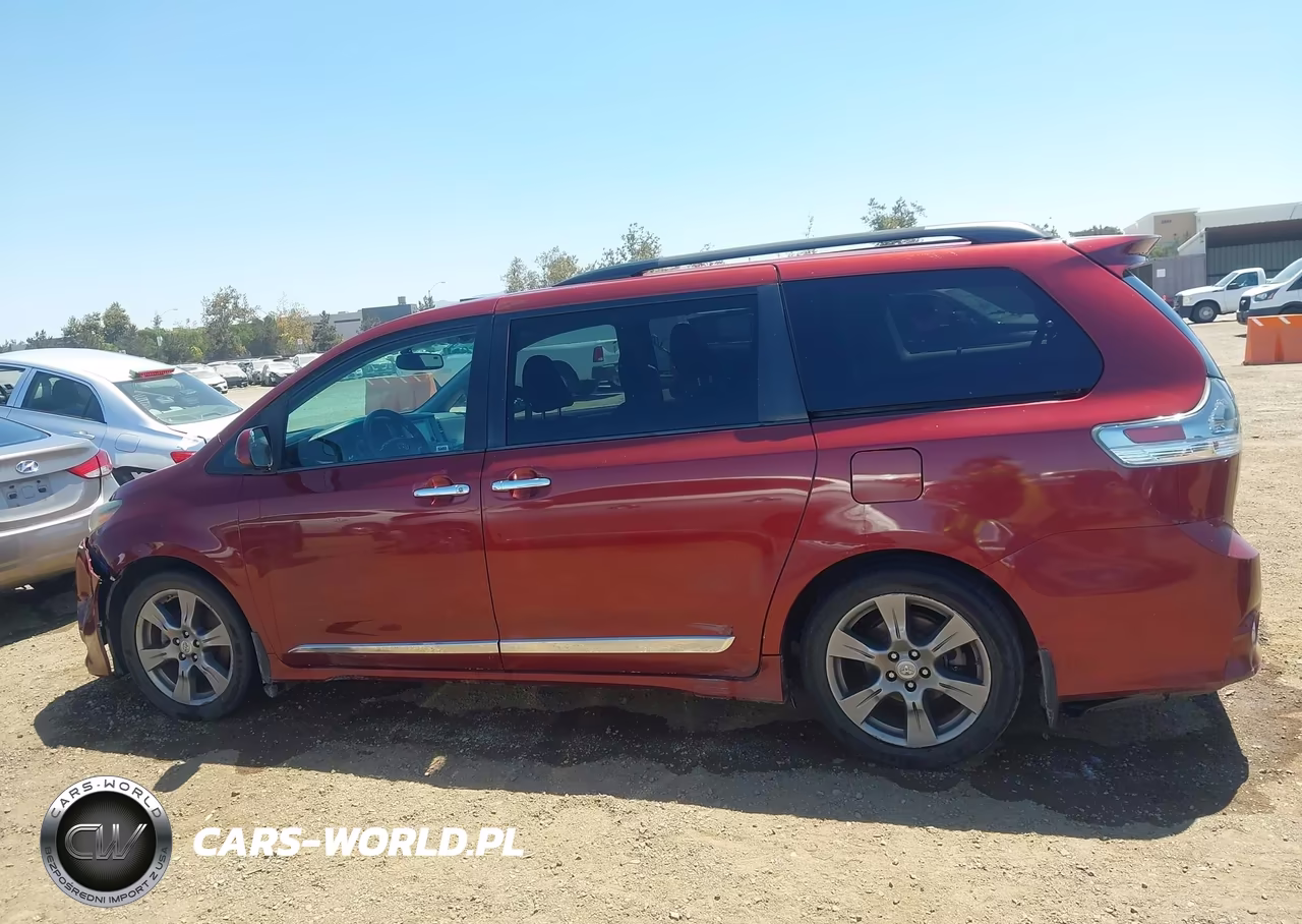 2017 Toyota Sienna Se 8 Passenger VIN:5TDXZ3DC4HS878727 - 14