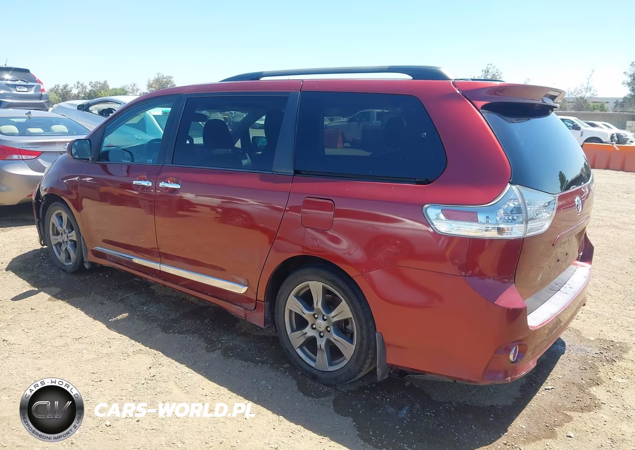 2017 Toyota Sienna Se 8 Passenger VIN:5TDXZ3DC4HS878727 - 3