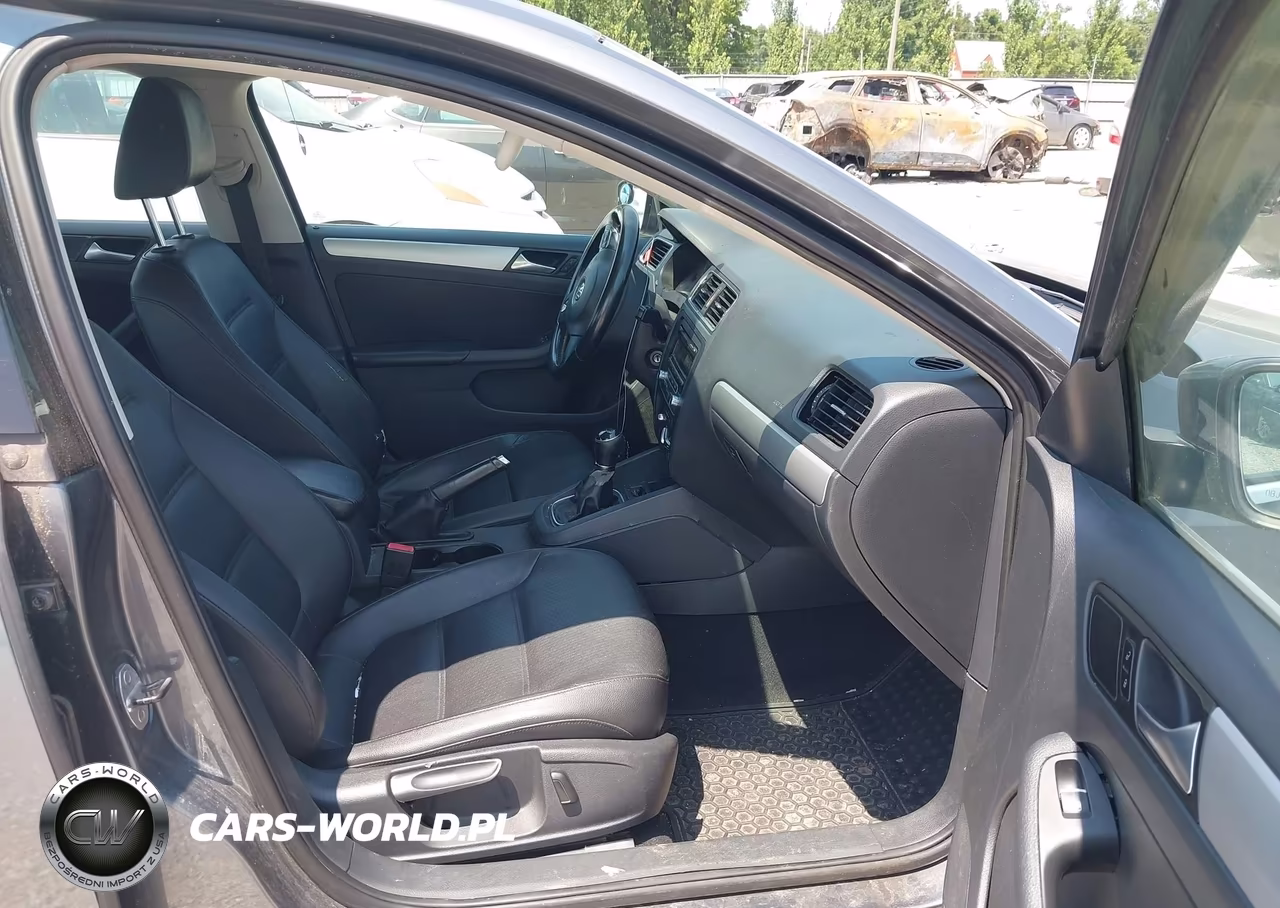 2014 Volkswagen Jetta 1.8T Se VIN:3VWB07AJ3EM203412 - 5