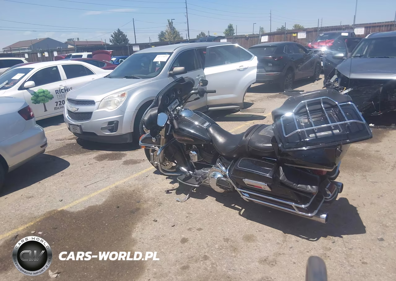 2007 Harley-Davidson Flht Classic VIN:1HD1FF4107Y700619 - 13