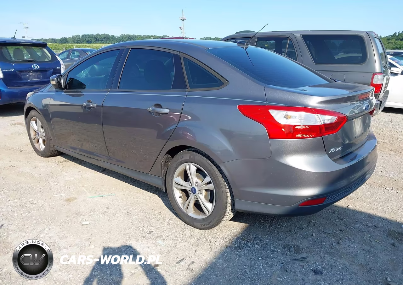 2013 Ford Focus Se VIN:1FADP3F21DL348732 - 3
