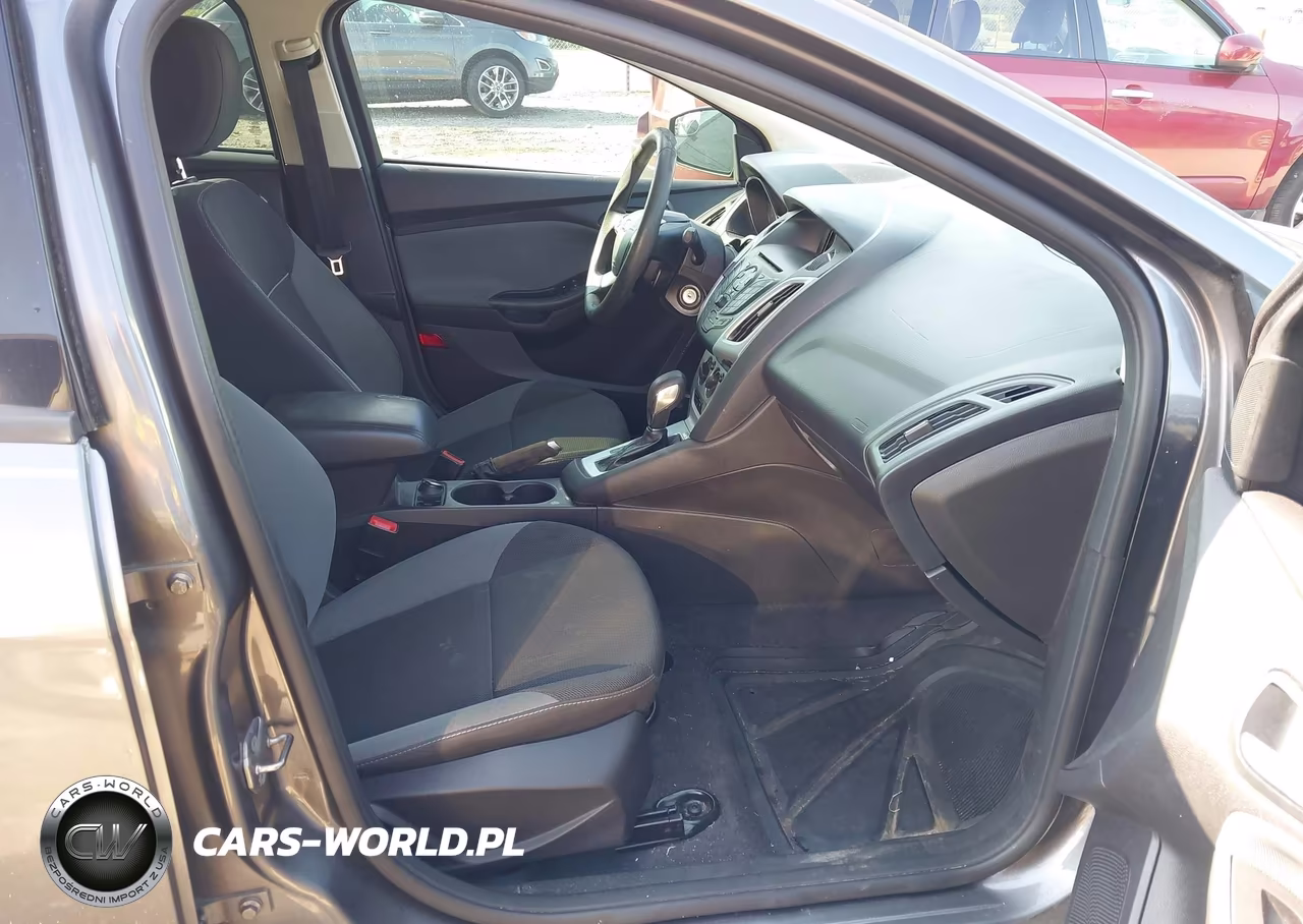2013 Ford Focus Se VIN:1FADP3F21DL348732 - 5