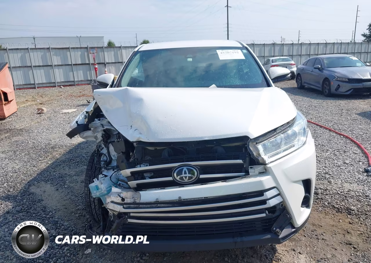 2019 Toyota Highlander Le VIN:5TDZZRFH4KS329590 - 12