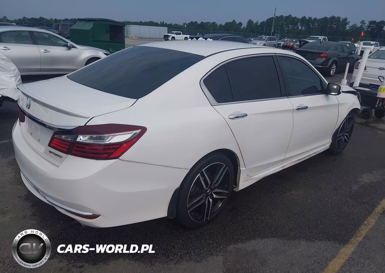 2017 Honda Accord Sport VIN:1HGCR2E57HA136183 - 4