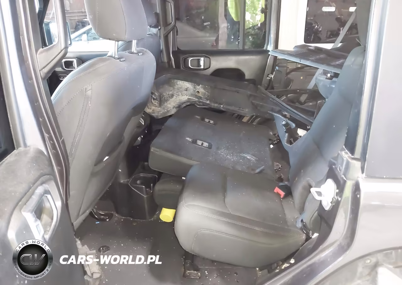 2019 Jeep Wrangler Unlimited Sport S 4X4 VIN:1C4HJXDN5KW636167 - 8