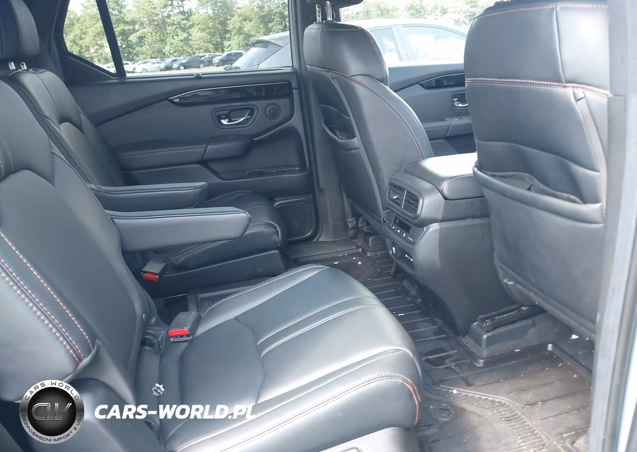 2025 Honda Pilot Trailsport VIN:5FNYG1H6XSB042211 - 8