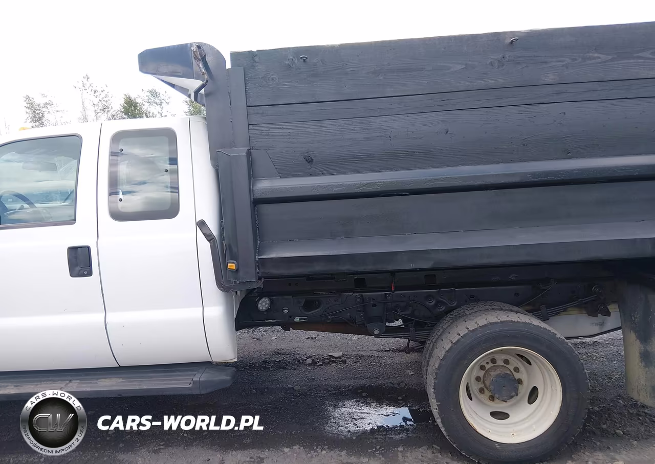 2016 Ford F550 Super Duty Dump Truck VIN:1FD0X5HY1GEC27063 - 14