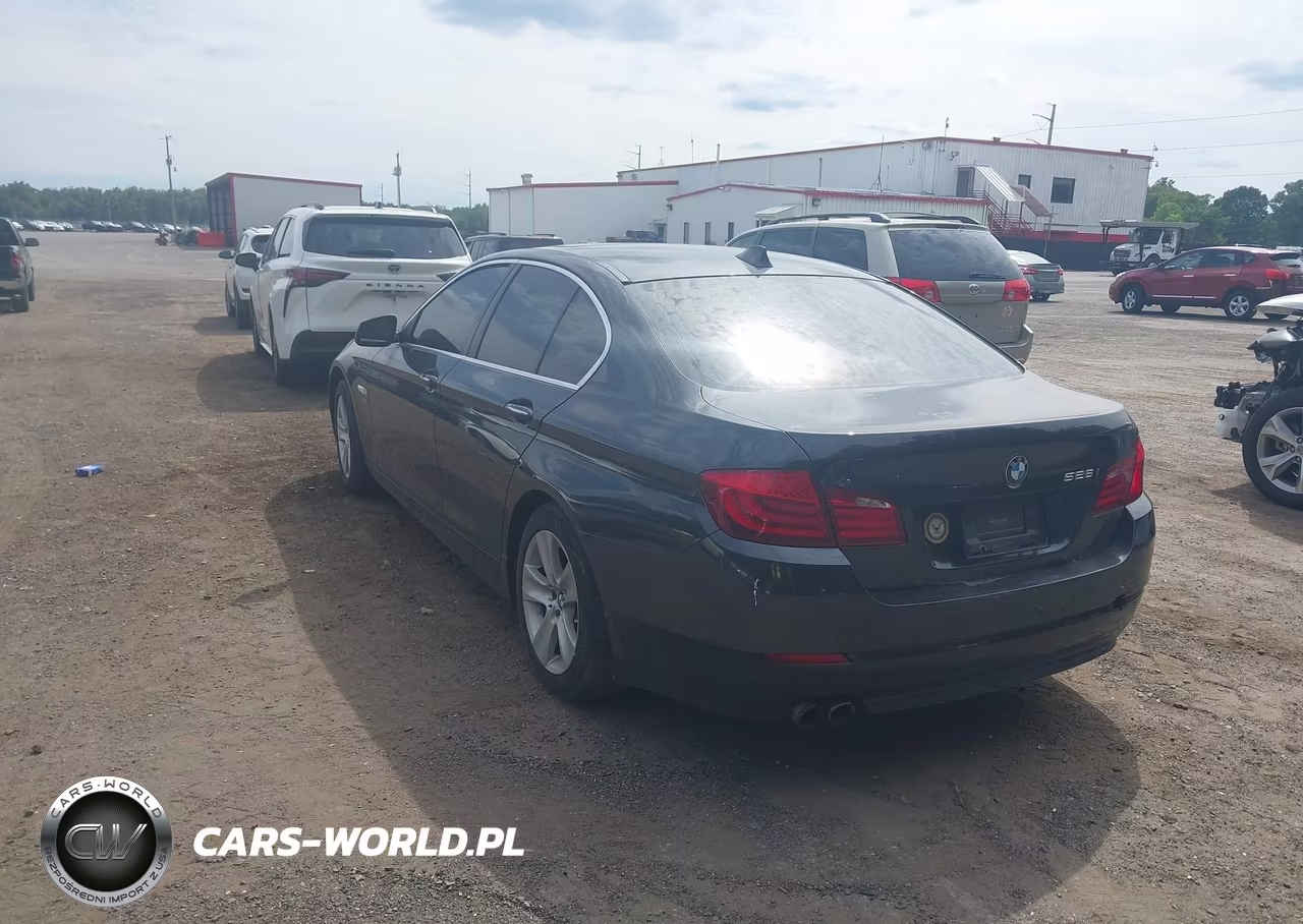2012 BMW 528I xDrive VIN:WBAXH5C52CDW11508 - 3