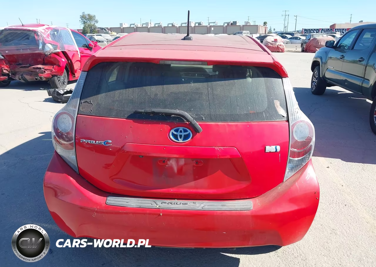 2013 Toyota Prius C Three VIN:JTDKDTB36D1542001 - 16