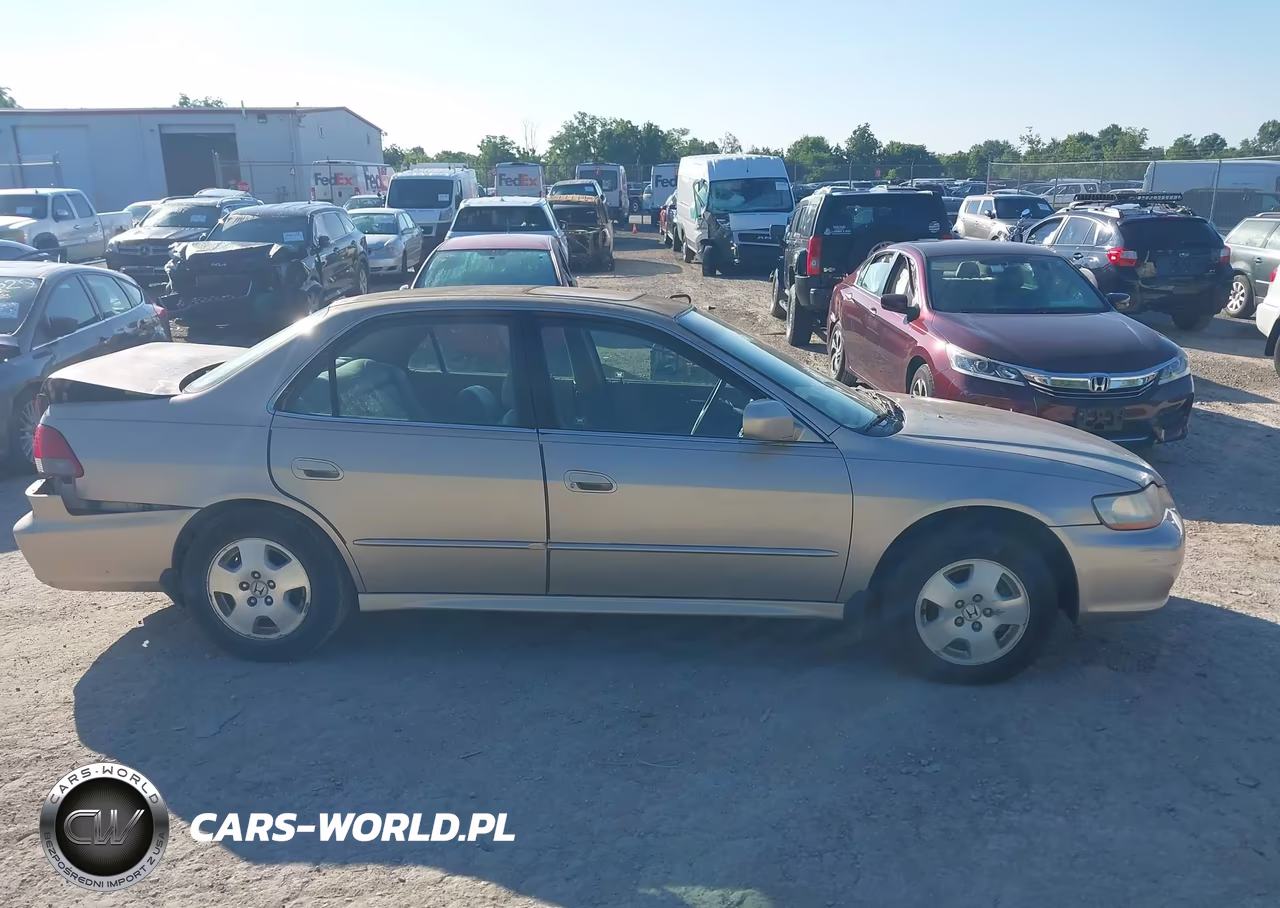 2001 Honda Accord 3.0 Ex VIN:1HGCG16511A008882 - 13