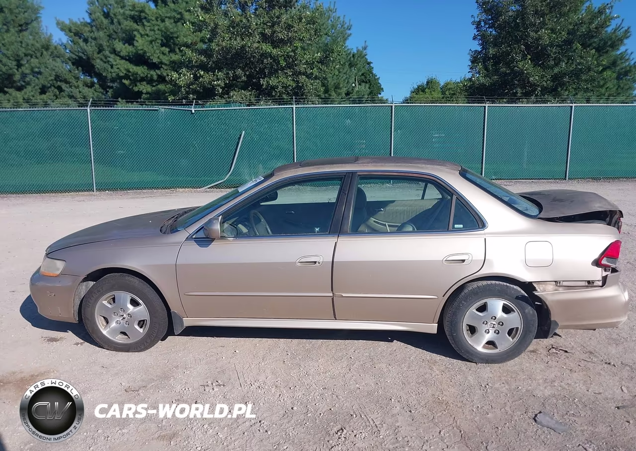2001 Honda Accord 3.0 Ex VIN:1HGCG16511A008882 - 14