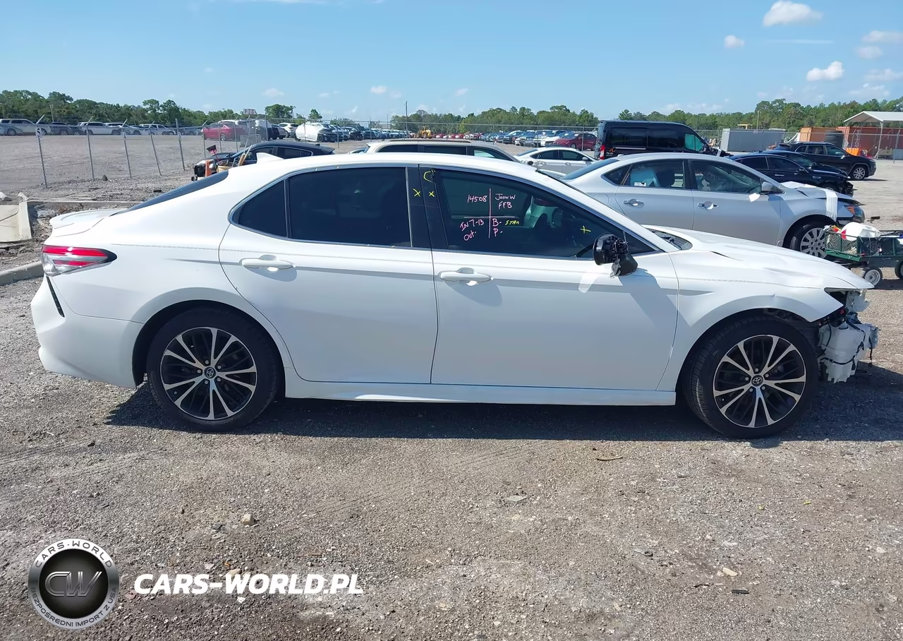 2019 Toyota Camry Se VIN:4T1B11HK4KU782781 - 13